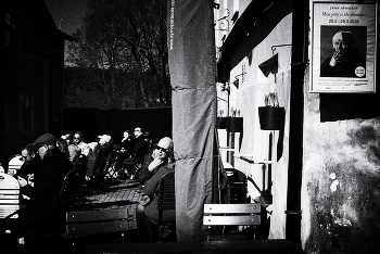 В нашем дворе II / ***