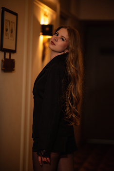 В чёрном пиджаке / модель Юлиана Смирнова