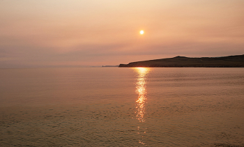 Волшебный свет прекрасного Байкала / Остов Ольхон. Байкал.