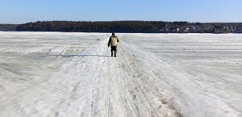 по последнему льду / 30 марта 2026 года. река Сылва, Пермский край