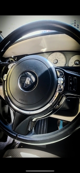 Rolls-Royce / ***