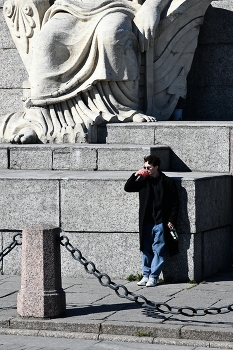 Утоляя жажду / У Ростральных колонн