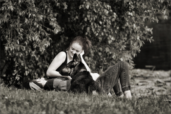 Треугольник... / ... папарацци.