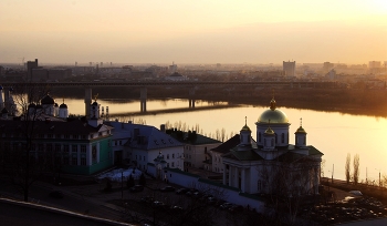 Апрельский вечер / Нижегородкая весна.