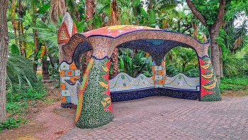 &nbsp; / Reus - Parc de Sant Jordi (trencadís) - Baix Camp
