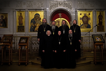 Монастырь. Повседневная жизнь. / Групповой портрет.