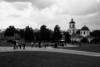 Живоносный Источник / Церковь иконы Божией Матери Живоносный Источник в музее-заповеднике Царицыно в Москве. Май 2013. Canon EOS 33; Canon Zoom Lens EF 28-105mm 1:3.5-4.5 II USM; Kenko L37 Professional; LUCKY SHD 100; FOTOпроект.