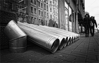 &nbsp; / ***
