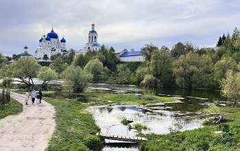 Монастырь / Женский монастырь в Боголюбово