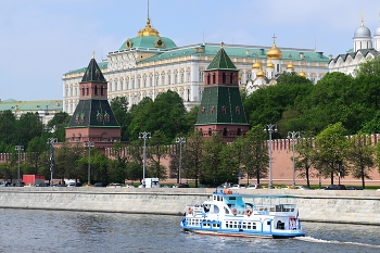 Кремль / Река Москва