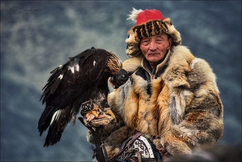 БЕРКУТЧИ / Монголия, традиционный фестиваль охотников с беркутами / Golden Eagle Festival.
.
Приглашаю осенью 2026 на Алтай и в Западную Монголию:
(с) https://PHOTOTRAVEL.PRO