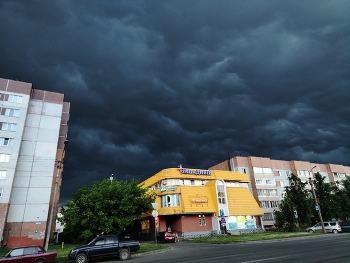 перед грозой / за полчаса до ливня и грозы