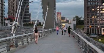 На мосту Королёва / Москва