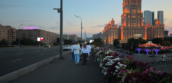 По Кутузовскому проспекту / Москва