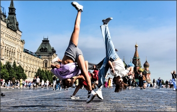 ..... Удаль молодецкая .... / уличный кадр
