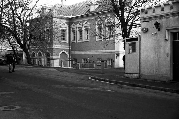 Колпачный переулок / Колпачный переулок в Москве. Декабрь 2013. Voigtlander BESSA R3m; Voigtlander NOKTON Classic 40mm f=1.4; ILFORD PAN 100; FOTOпроект.