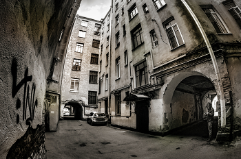 Двор / Санкт-Петербург