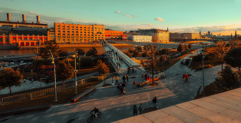 Осень в парке Зарядье. / Москва, парк Зарядье, осень, вечер.