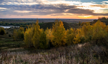 Осеннее утро. / Перевицкие холмы у Оки.