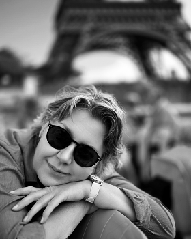 From Paris with love… / ***
