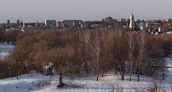 Пространства старого города С. / Серпухов, вечерний сюжет март 2026 год.