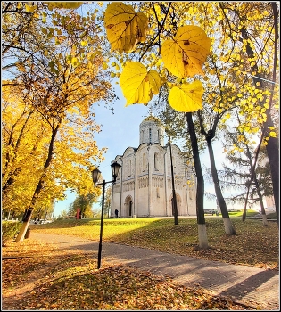 *Дмитровский собор. г.Владимир / Осень...