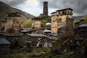 Old Ushguli In The Rain / Октябрь. Старое Ушгули под дождем.