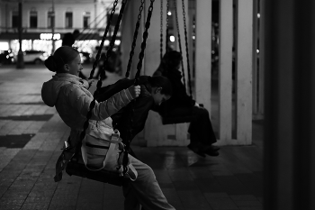 &nbsp; / ***