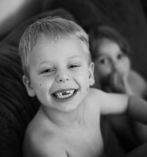 Портрет счастливого ребёнка / 50мм ф1,8 пробные снимки, линзу отдолжил у друга.