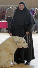 Православие выбирает среднеазиатов / И собака, и монахиня -- белорусские. Национальный колорит