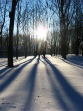 -25 / Солнечно, местами осадки