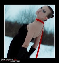Nostalgia / Ностальгия,
Не жди. Не вернусь.
Протопчу след по позднему снегу.
И морозного воздуха грусть
Полной грудью вдохну... И уеду.