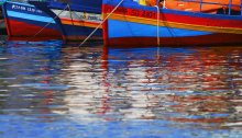 Акварельные  воспоминания / любят тунисские рыбаки раскрашивать свои лодченки