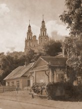 Нижне-Покровская улица / Полоцк.
Вид на Софийский собор со старейшей улицы города