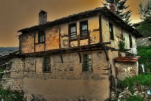 Старост немладост / Стара къща в с.Равногор - България