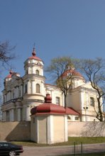 Костёл Св. Петра и Павла в Вильнюсе / http://www.panoramas.lt/m_katalog.php?p_id=733&amp;lg=3  
Для просмотра необходим QUICKTIME
Нажмите в любом месте панорамы левую кнопку мыши и двигайте мышку в разные стороны - панорама начнет вращаться.