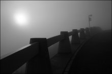 из серии daminimal industrial / дорога на какуюто гору, туман, Canon EOS 350D, canon 24-85