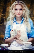 Alice and the White Rabbit / Alice in WonderWoodLand
(c) Cyber Velvet
2010