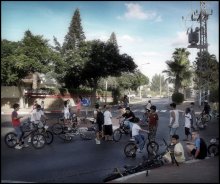 ералаш / Израиль. Судный день. Не ездят автомобили, транспорт. Опустевшие дороги становятся для местных ребятишек местами катания на велосипедах и роликах. Вся власть... детям! :)