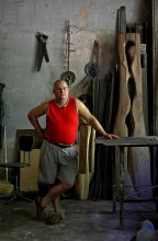 Скульптор Куприянов / Автор скульптуры - &quot; Баба с семечками&quot; - на Комаровке