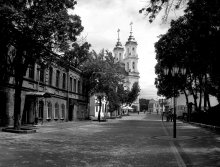 Витебская улица / Обновлённая улица Толстого. Вид на Воскресенскую церковь.Начало июня.