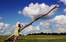 &nbsp; / Минское море, полдень, дерево