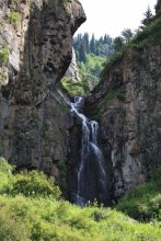 Водопад бутаковский / ущ. Бутаковка - водопад метров 15.rnкрасиво , что ещё сказать :)