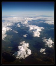 Cloudscape / В полете над Беларусью. Снято через иллюминатор.