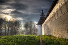 монастырь №3 / Саввино-Сторожевский монастырь каждый угол монастырской стены ограничивает башня