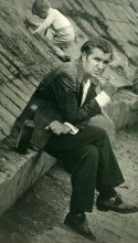 Папаша. / &quot;Воскресный папа&quot; содержательно проводит выходной с сыном.  УССР, 1982