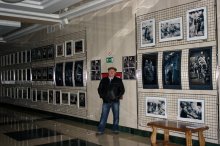 Николай Никитин под сенью Грюнвальда / командировочка занесла на день в чудесную Речицу, где за вечер удалось плотно познакомиться с Николаем Никитиным и посмотреть текущую художественную жизнь города - &quot;Грюнвальд-600&quot; и сам ДК &quot;Нефтяник&quot;  и небольшую экспозицию Исачёва в Арт-галерее.