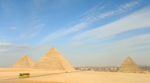 Мимо... вечности... / Египет. Гиза. Великие пирамиды - одно из чудес света.