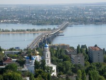 Мост через Волгу / Вид с мемориального комплекса &quot;Журавли&quot; в г. Саратове