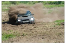 в управляемом заносе / Съемки любительских заездов клуба Subaru Club, проходившие 23 мая 2010 года в Ярославле.